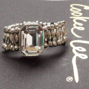 Cookie Lee Hostess Exclusive Stretch Band Ring Large Clear Center Gem NEW